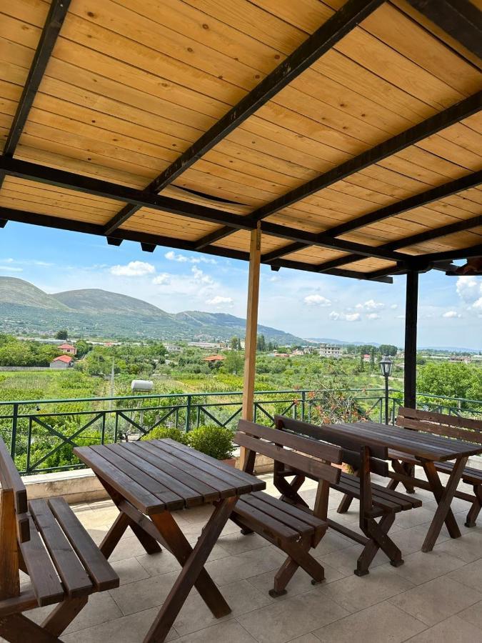 Bed & Breakfast Local Living Edi Берат Екстериор снимка
