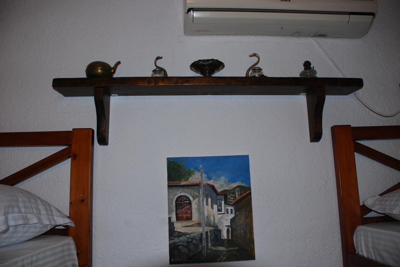Bed & Breakfast Local Living Edi Берат Екстериор снимка