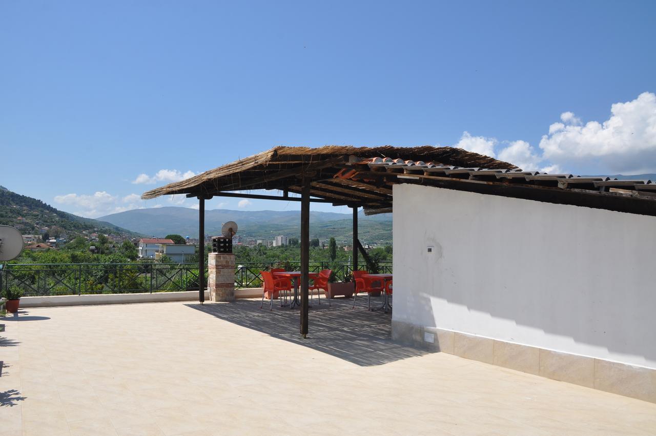 Bed & Breakfast Local Living Edi Берат Екстериор снимка